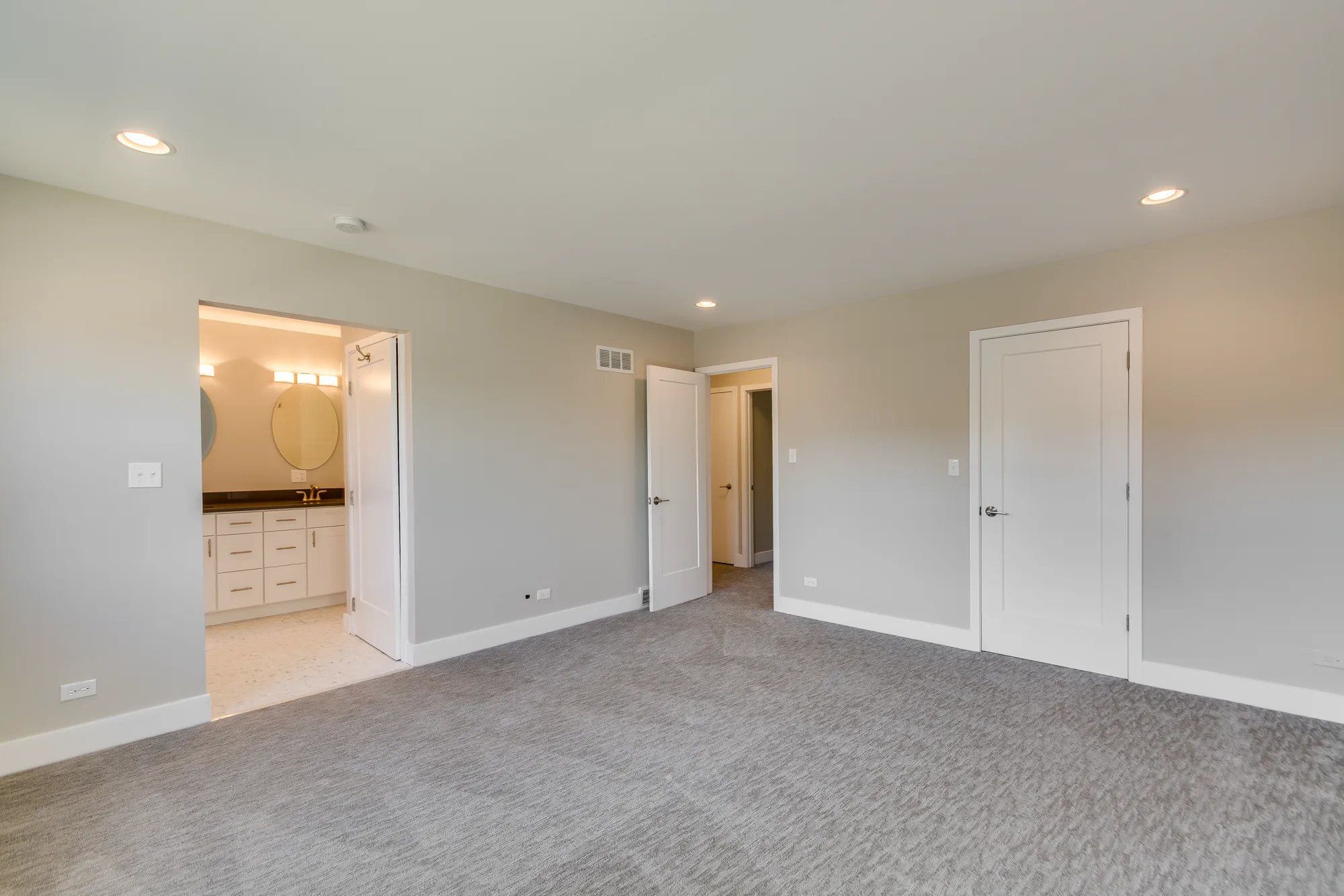 Primary bedroom with en-suite bathroom